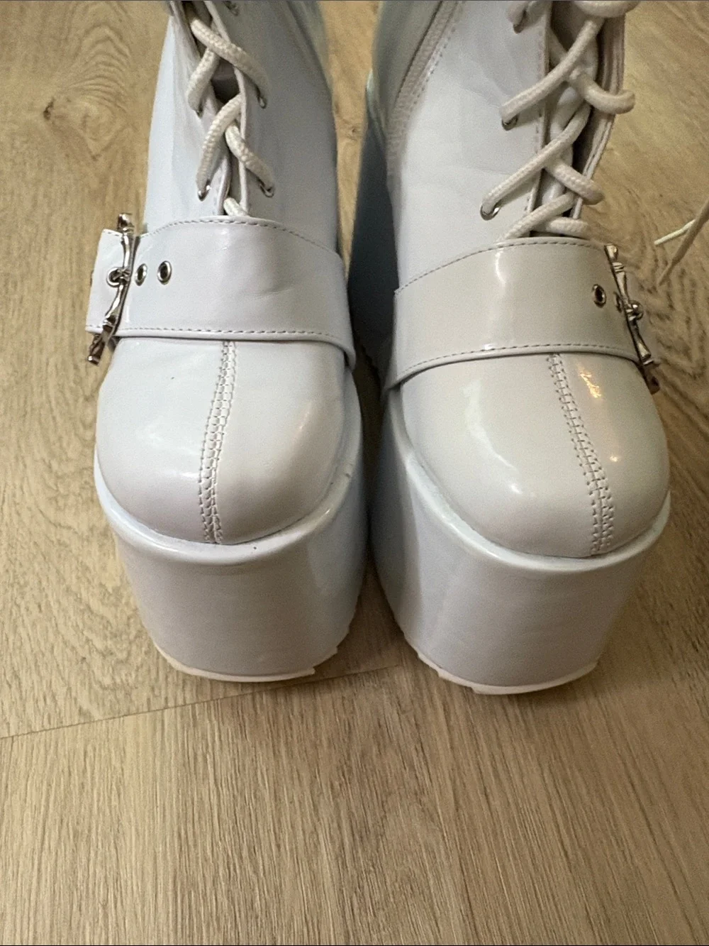 Ellie Shoes White 500-KAMORA Chunky Platform Thigh High Buckle Boots Size 7 goth